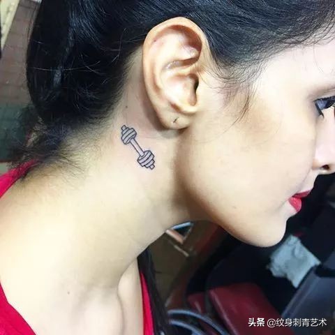 刚洗了纹身要关注什么好,洗完纹身关注事项和禁忌