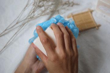 冷制手工皂在使用中很软什么原因,冷制手工皂出油斑