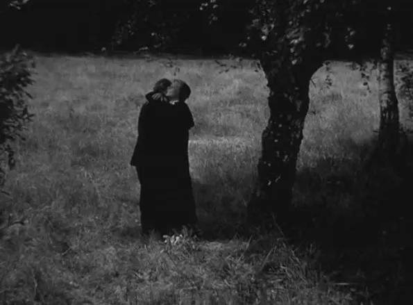 德莱叶131年：影史上最动人的脸孔，无不来自他的镜头