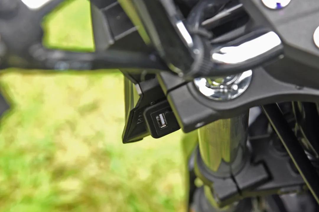 新款cb190x摩旅版需要改什么,cb190x猛鸷摩旅和标准版