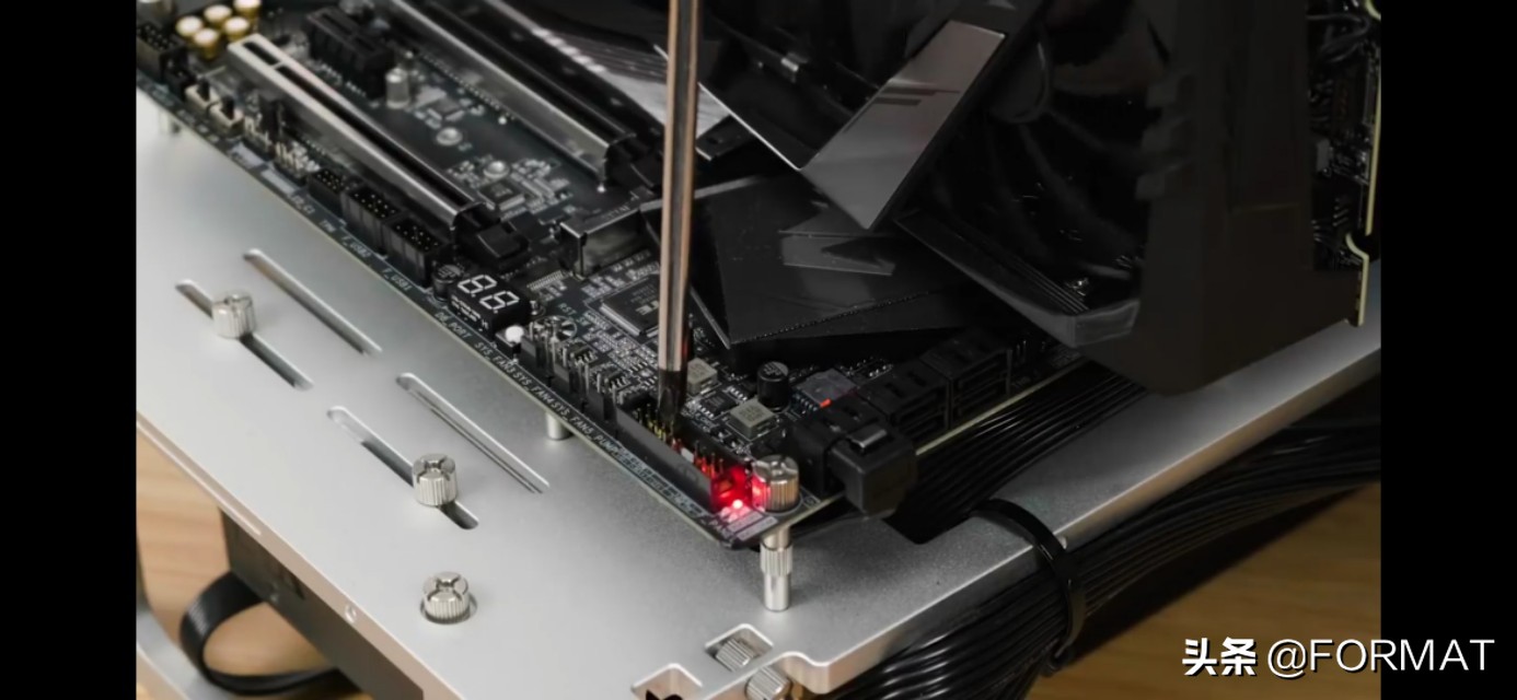 电脑蓝屏黑屏不开机？电脑故障排除教程，让你从小白变成电脑高手