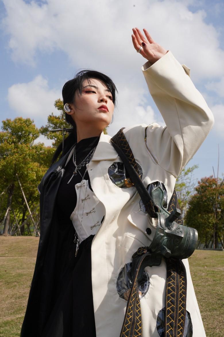 四川女孩国潮设计冲上热搜！她将三星堆穿在身上，被网友赞太帅气