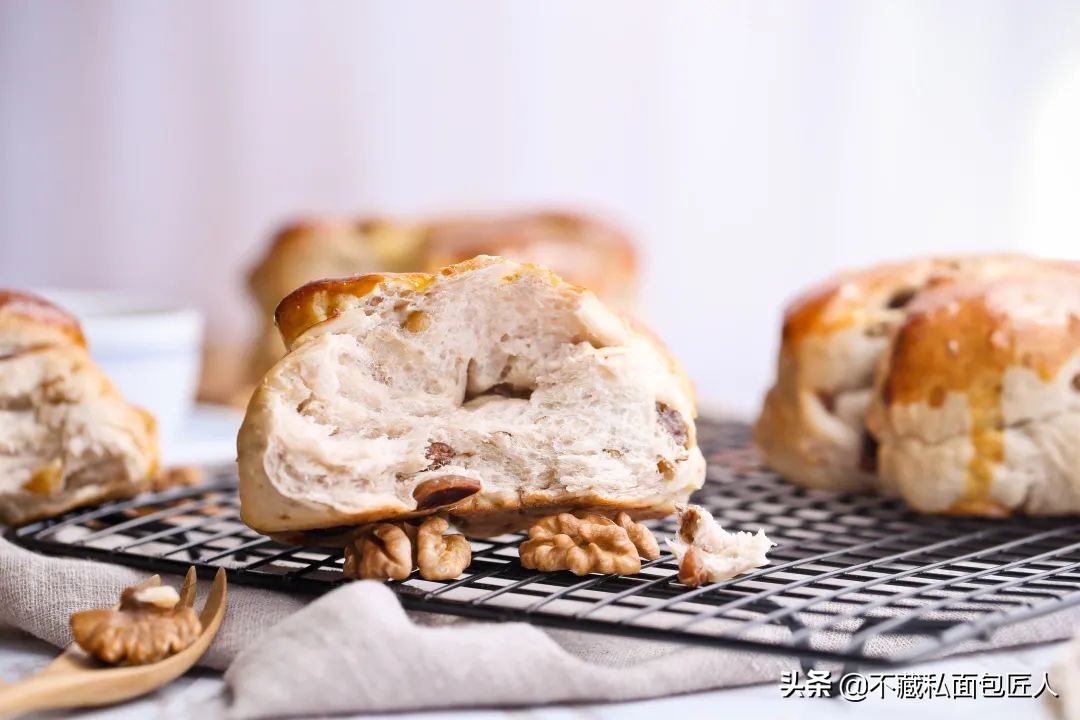 面包店每天卖不完的面包怎么处理,面包店没卖完的面包去哪了