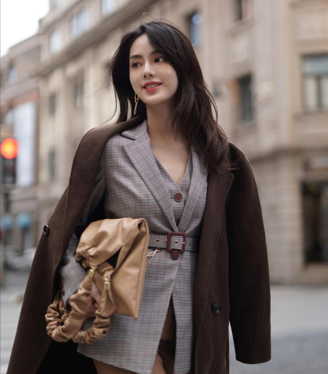 聪明女人都知道的穿搭技巧书单,聪明女人8个穿搭技巧