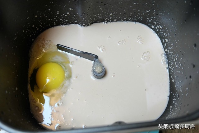 面包机别闲置，一键做出无油低糖健康大面包，坐享其成还被全家夸