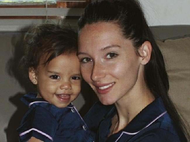 婴儿误吞纽扣电池险些丧命,孩子误吞纽扣电池一般几天有症状