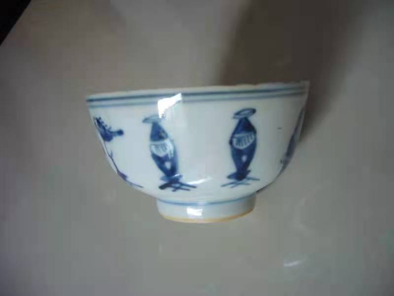 明代青花盘民窑瓷器,哥窑五彩瓷器底款