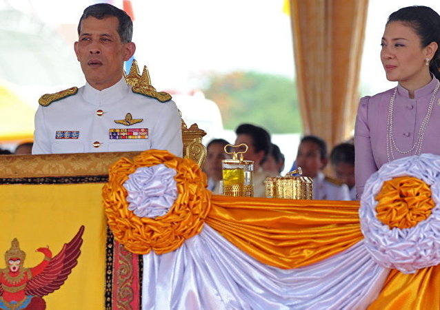 玛哈国王的奢靡生活,泰国国王玛哈和沙特谁有钱