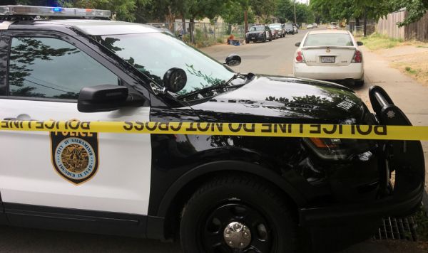 鎽稿コ瀛╁ご琚垽鏃犳湡寰掑垜,娲涙潐鐭惰瀵熷コ灏告