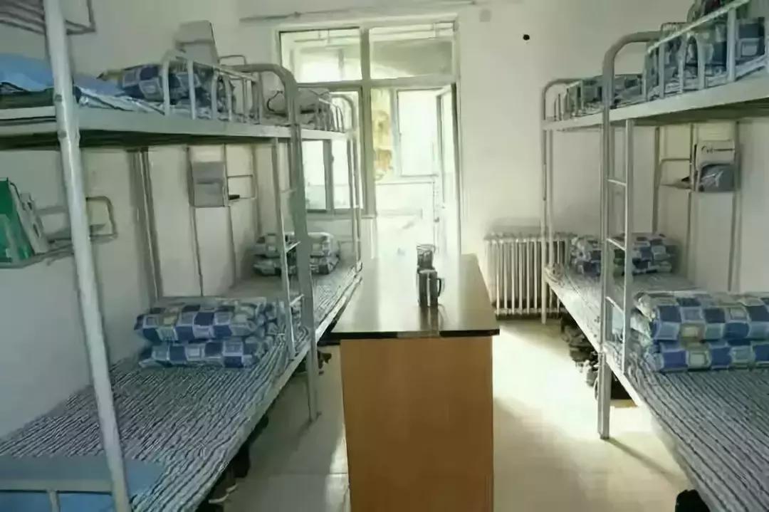 西安商贸科技技术学校宿舍,西安高新职业技术学院宿舍