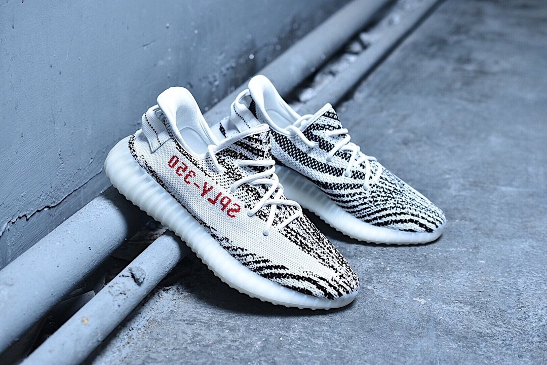 阿迪达斯椰子350新款发售,阿迪达斯新款椰子鞋350v2