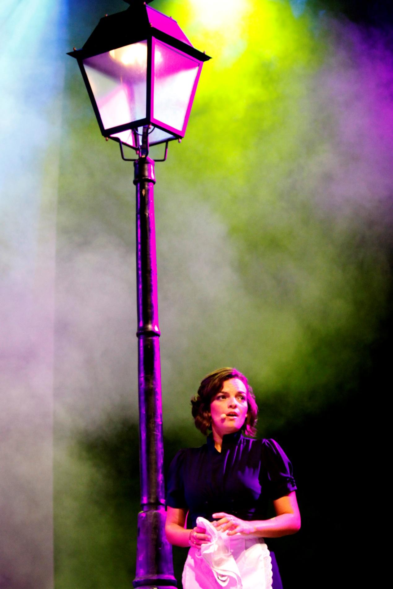 法国原版琵雅芙舞台传记音乐戏剧《玫瑰人生》