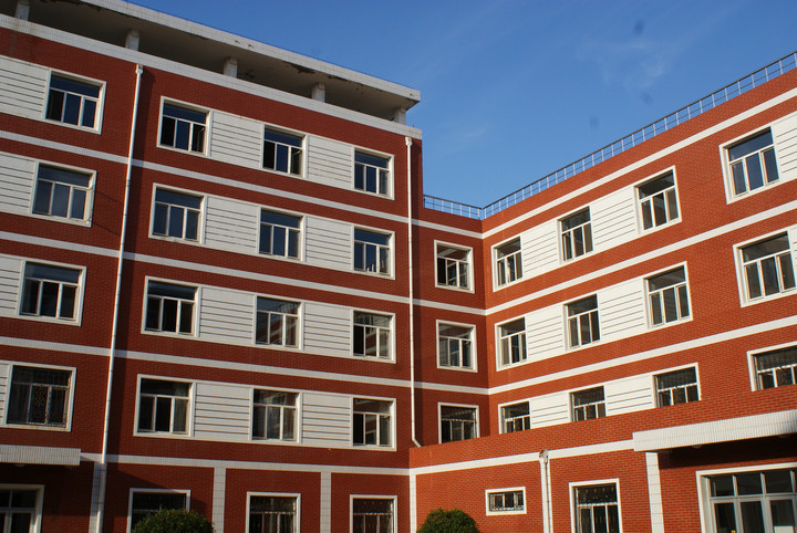 哈尔滨第三中学怎么样,黑龙江最好的高中德强哈三中