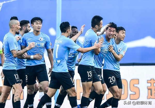 大连人肩负东北足球复兴的希望新赛季年轻球员挑大梁