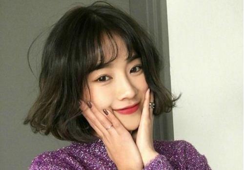 发型女2020流行发型中短发烫发,短发发型女2020流行发型短烫发