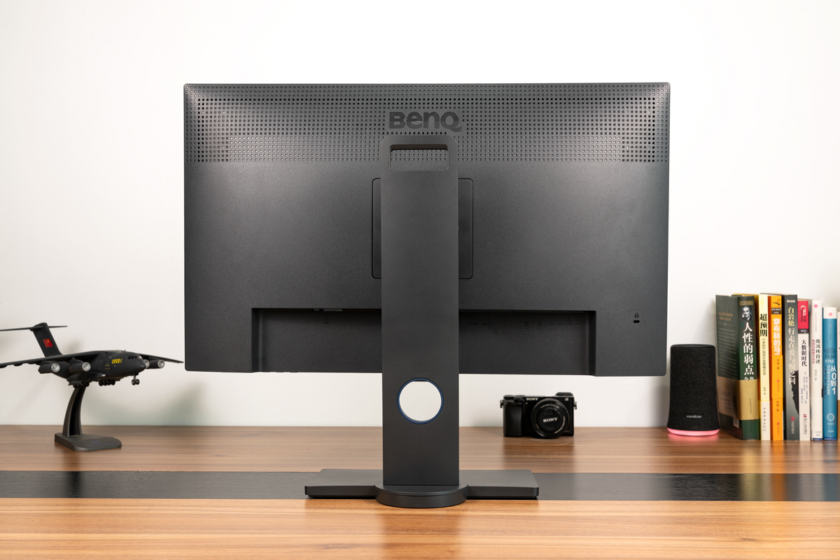 明基pd2700u选hdr还是srgb,明基benqpd2700u27英寸4k超高清