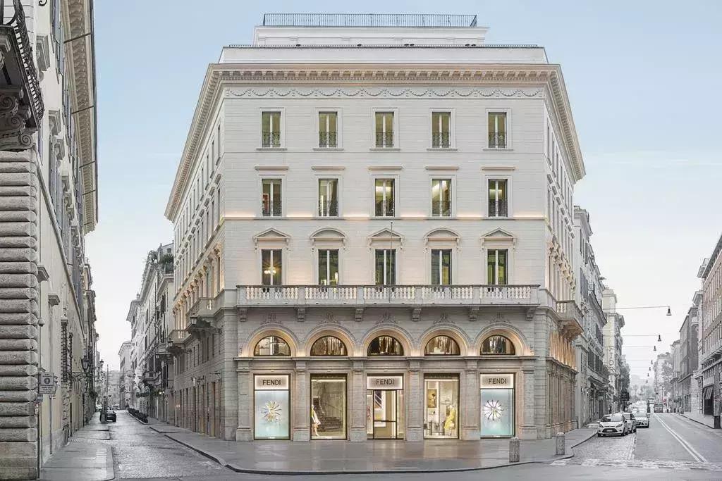 当LVMH、Fendi开始造酒店，安缦都要敬三分
