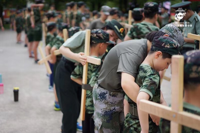 孩子参加军事夏令营,为什么要让孩子去参加军事夏令营