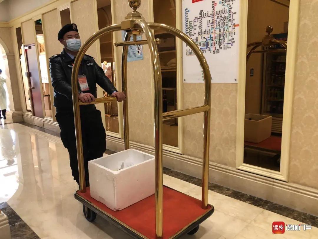 贴心服务温暖旅客回家路组图,安徽罗湖归雁驿站