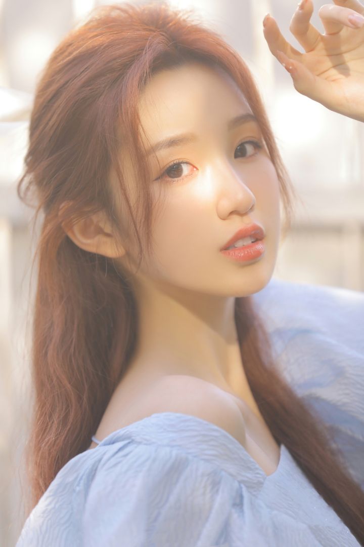 新型剪刀手拍照姿势,拍照时学会这8种姿势比剪刀手