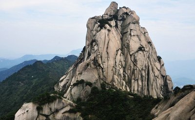 南岳是属于湖南哪个地方,历史上的南岳是哪里