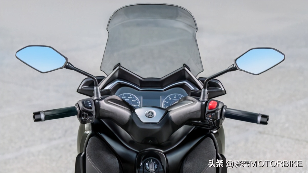 不管承认与否，它依然是最畅销运动绵羊之一！XMAX升级上市