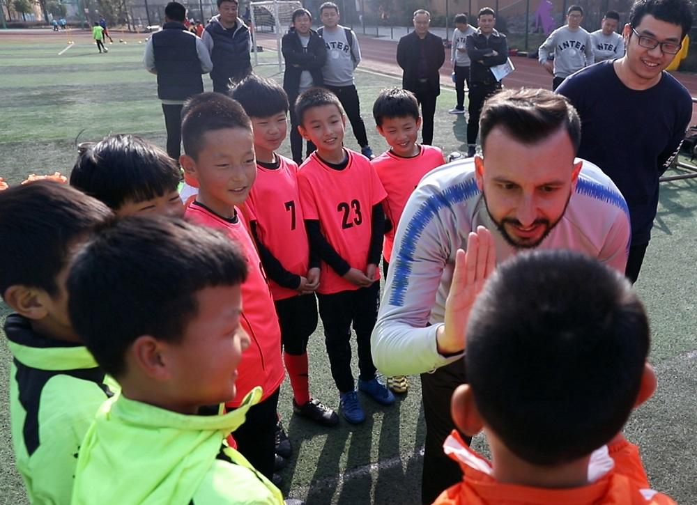 苏宁易购爱德足球,苏宁足球教练员