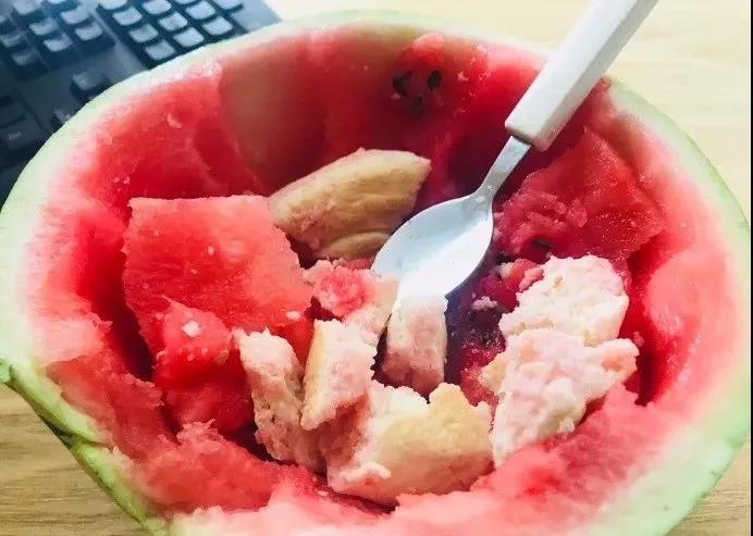 宁夏的油饼泡西瓜,回民甜油饼泡宁夏西瓜