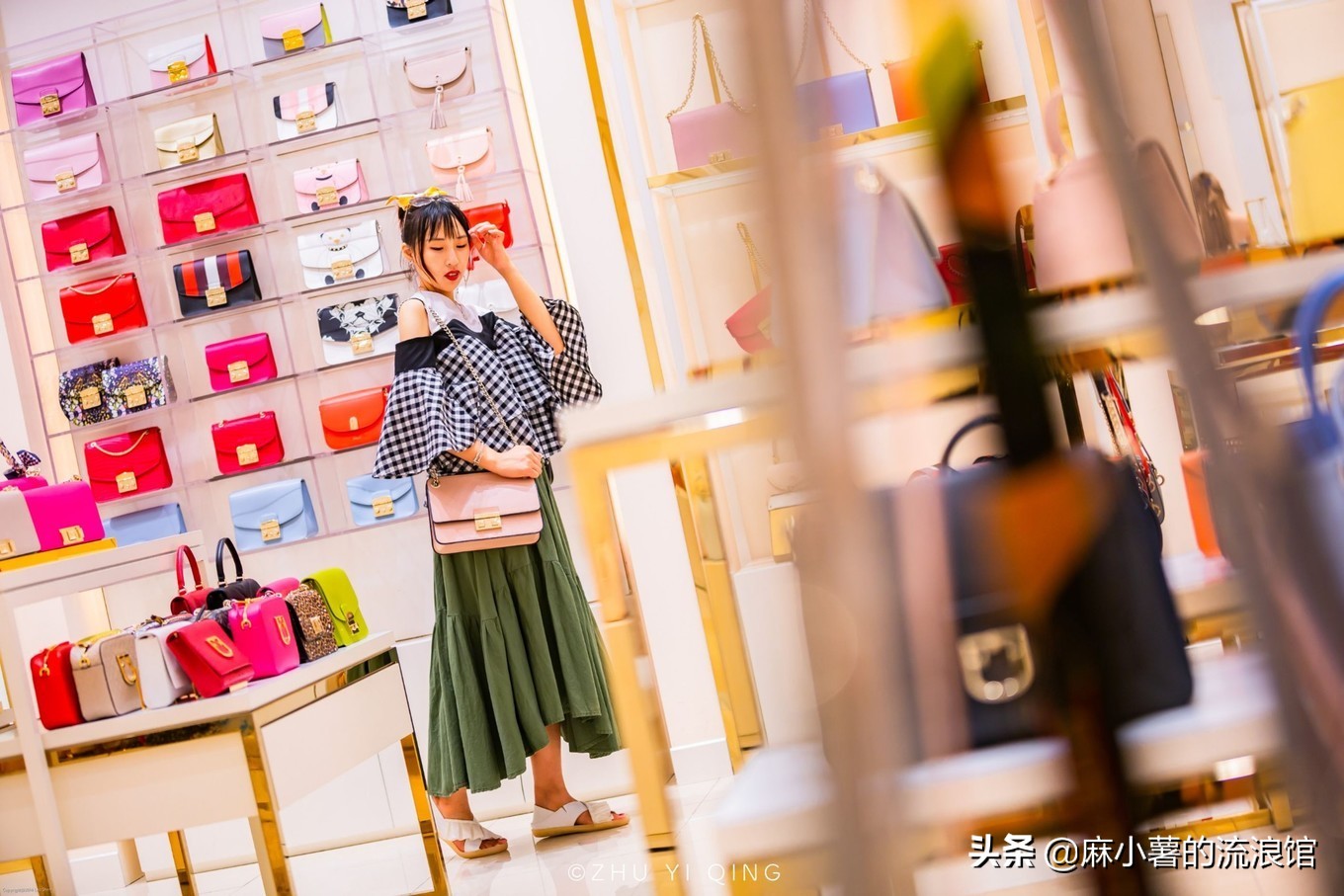 武汉佛罗伦萨奢侈品小镇,武汉佛罗伦萨小镇奥特莱斯