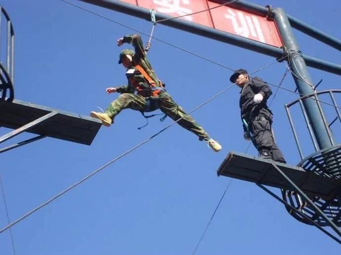 引领右脑《领袖创造营》第一期：校长，请重头定义你自己