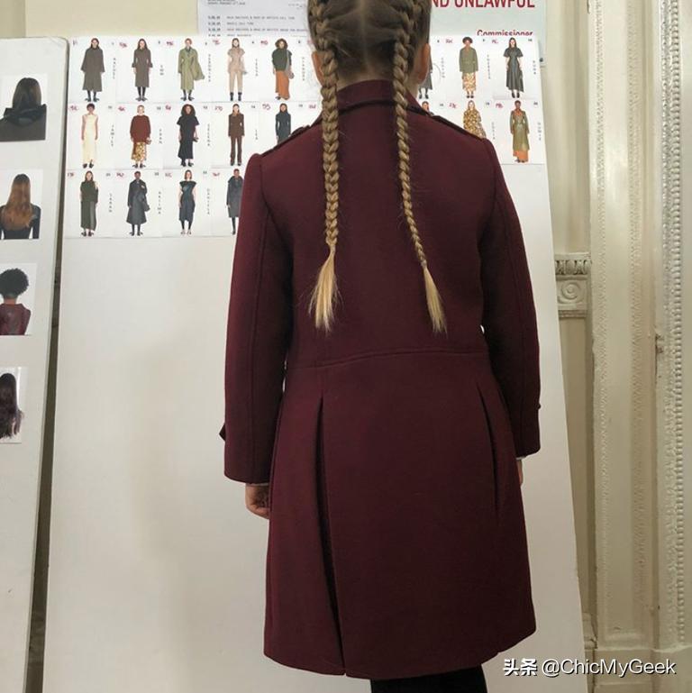 哈珀塞文贝克汉姆妈妈的时尚单品 (贝克汉姆大女儿穿衣风格)