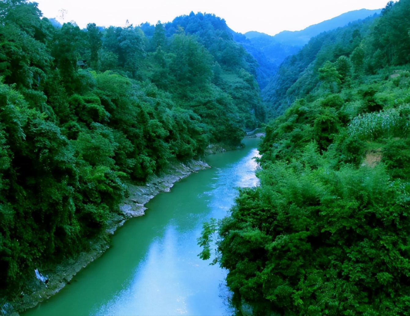 贵州玻璃栈道旅游攻略,贵州夏季必去景点