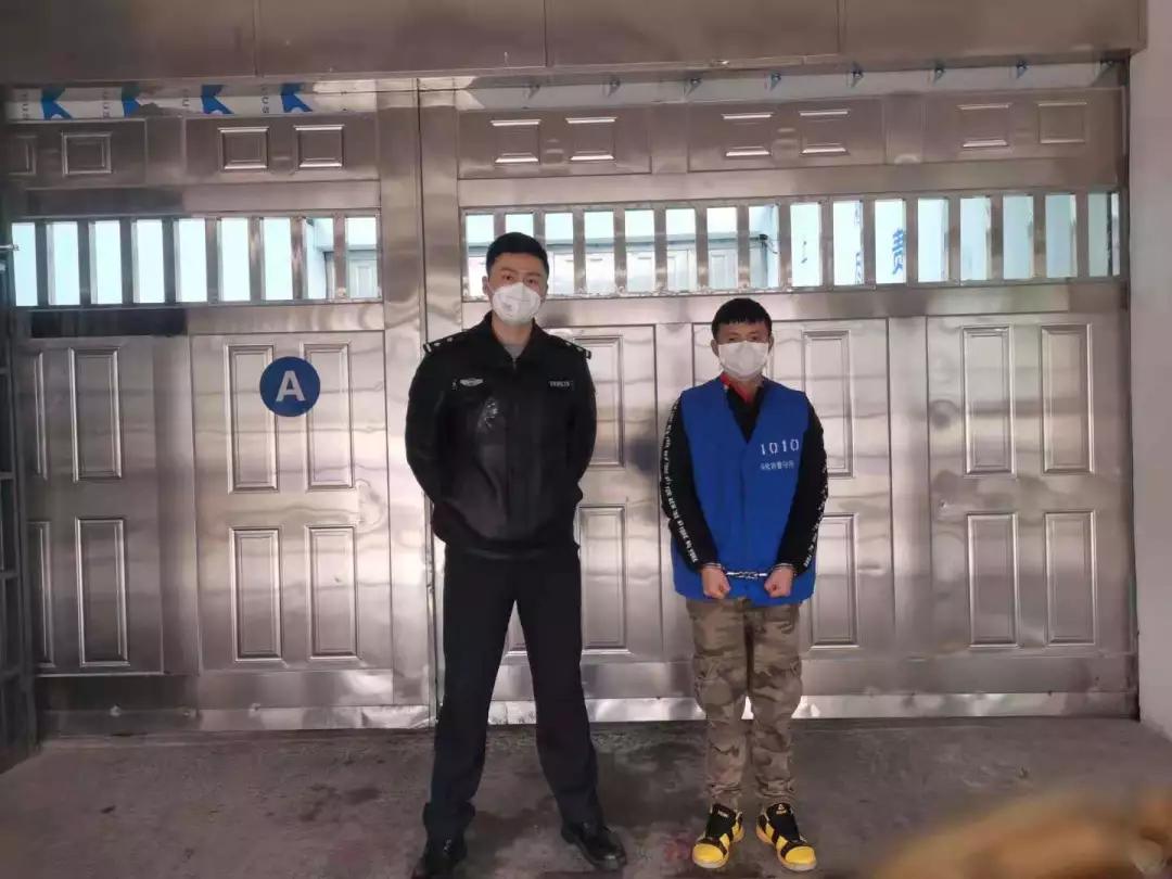 劳保口罩冒充医用口罩销售,医用口罩投放200万只