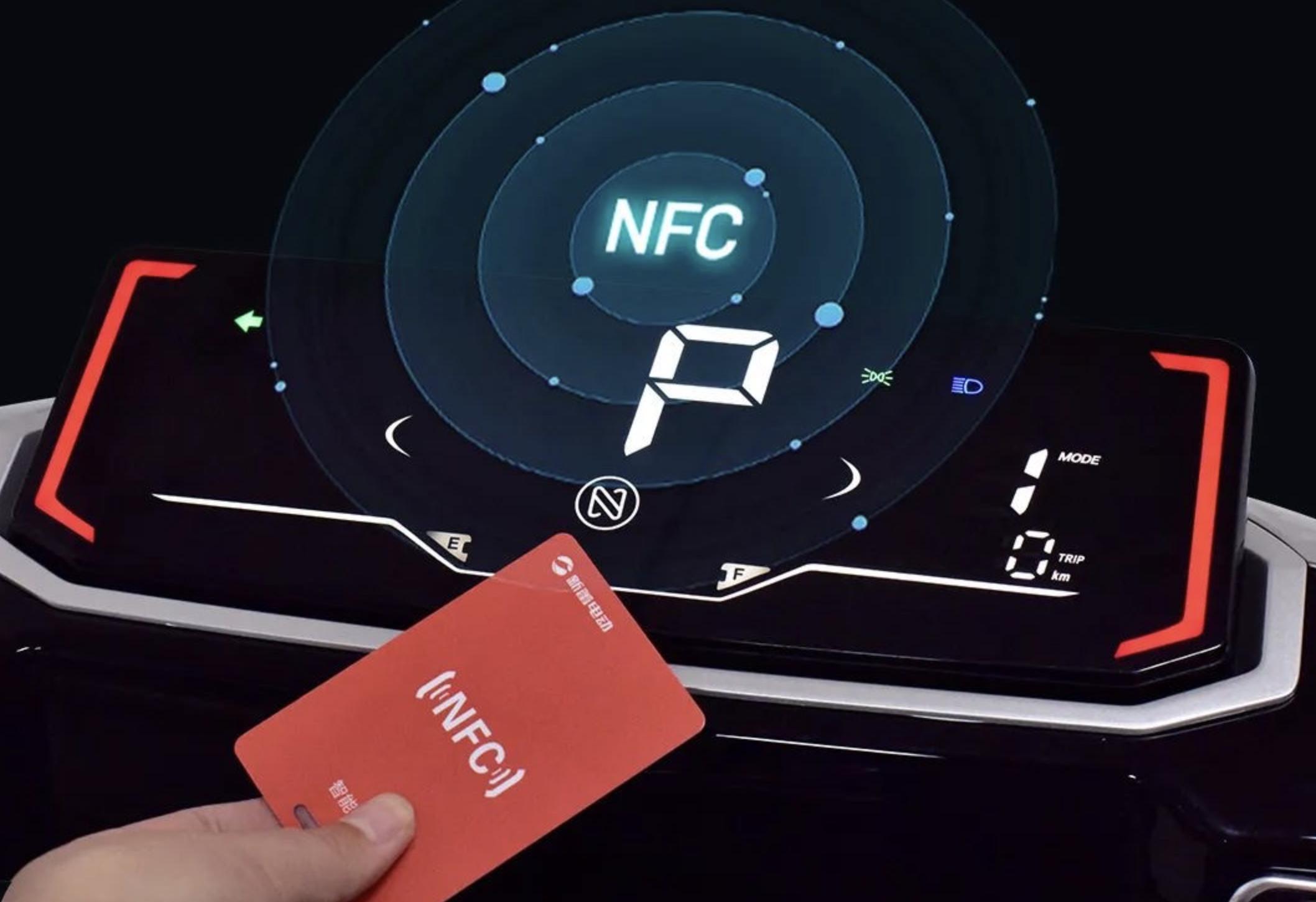 新蕾和台铃电摩买哪个好,新蕾电动车n5高速版