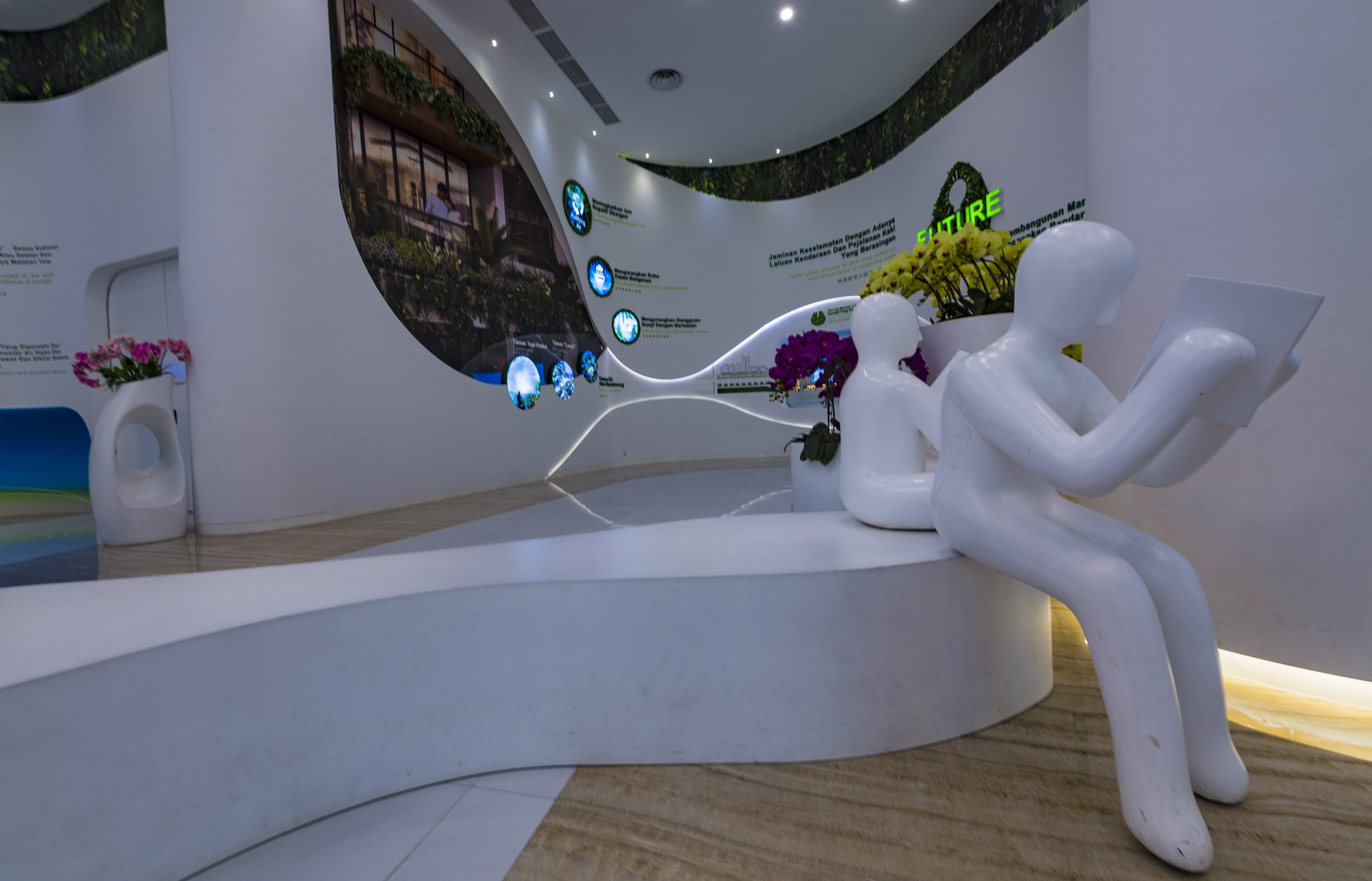 马来西亚新山和新加坡隔岸相望,马来西亚和新加坡只有一桥之隔