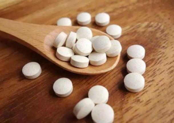 奥美拉唑服用多久会出现副作用,奥美拉唑吃多久会有副作用