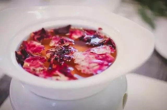 怎么辨别燕窝有没有加了双氧水,如何分辨药水泡过的花胶