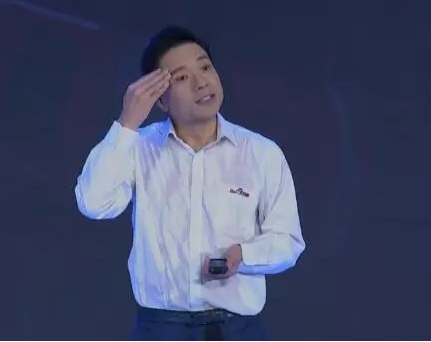 遇到尴尬时怎么幽默应对,如何用幽默化解尴尬
