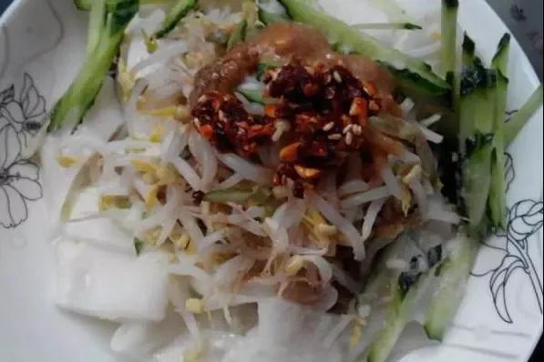 用小麦淀粉制作凉皮的方法,如何用小麦淀粉做凉皮