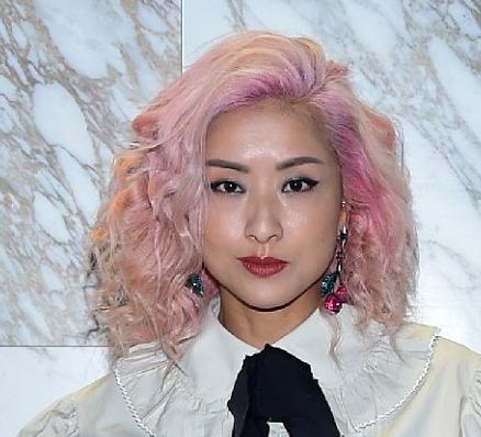 徐濠萦身材牛仔装,徐濠萦穿搭十年前