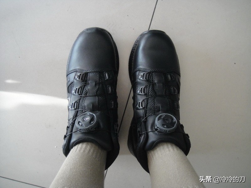 龙牙高帮战术靴夏季,军靴有多舒服