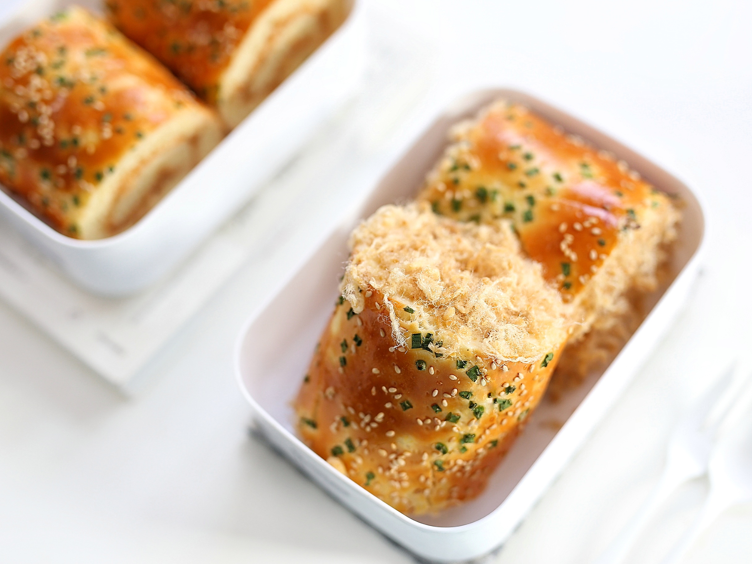 香葱肉松面包卷开裂是怎么回事,肉松面包怎么做不开裂