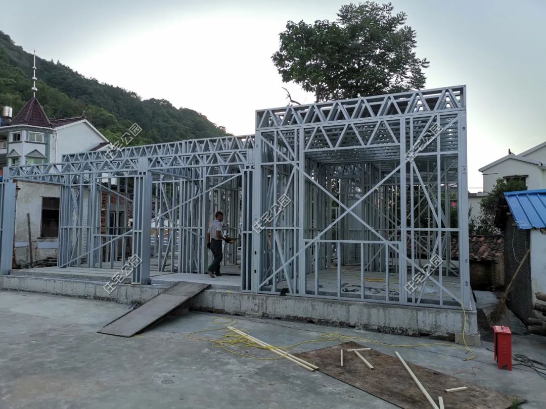 新农村建设首选轻钢别墅,轻钢别墅农村给建吗