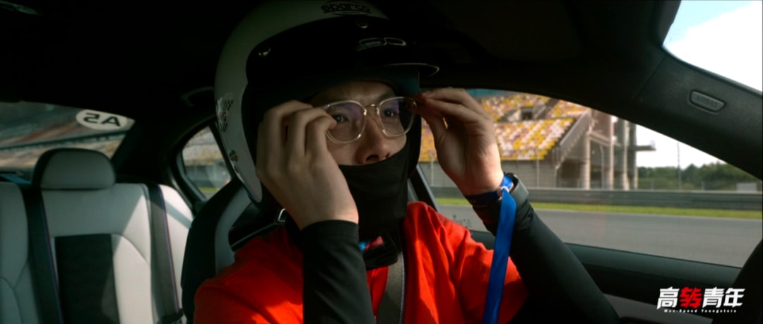 m4宝马跑赛道,宝马新m4赛道