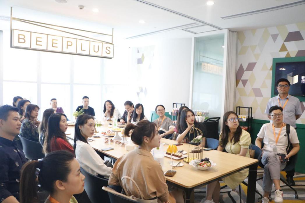 诗尼曼ai智能家居定制,汉南诗尼曼ai家居全屋整装定制