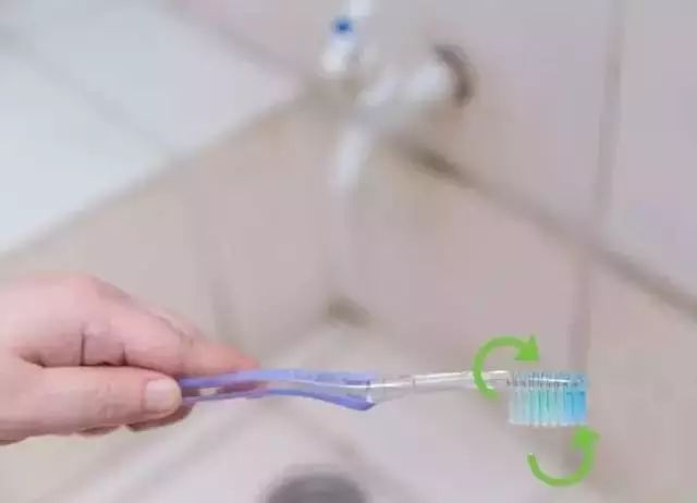 居家隔离也不要忘了锻炼身体,居家隔离不忘锻炼