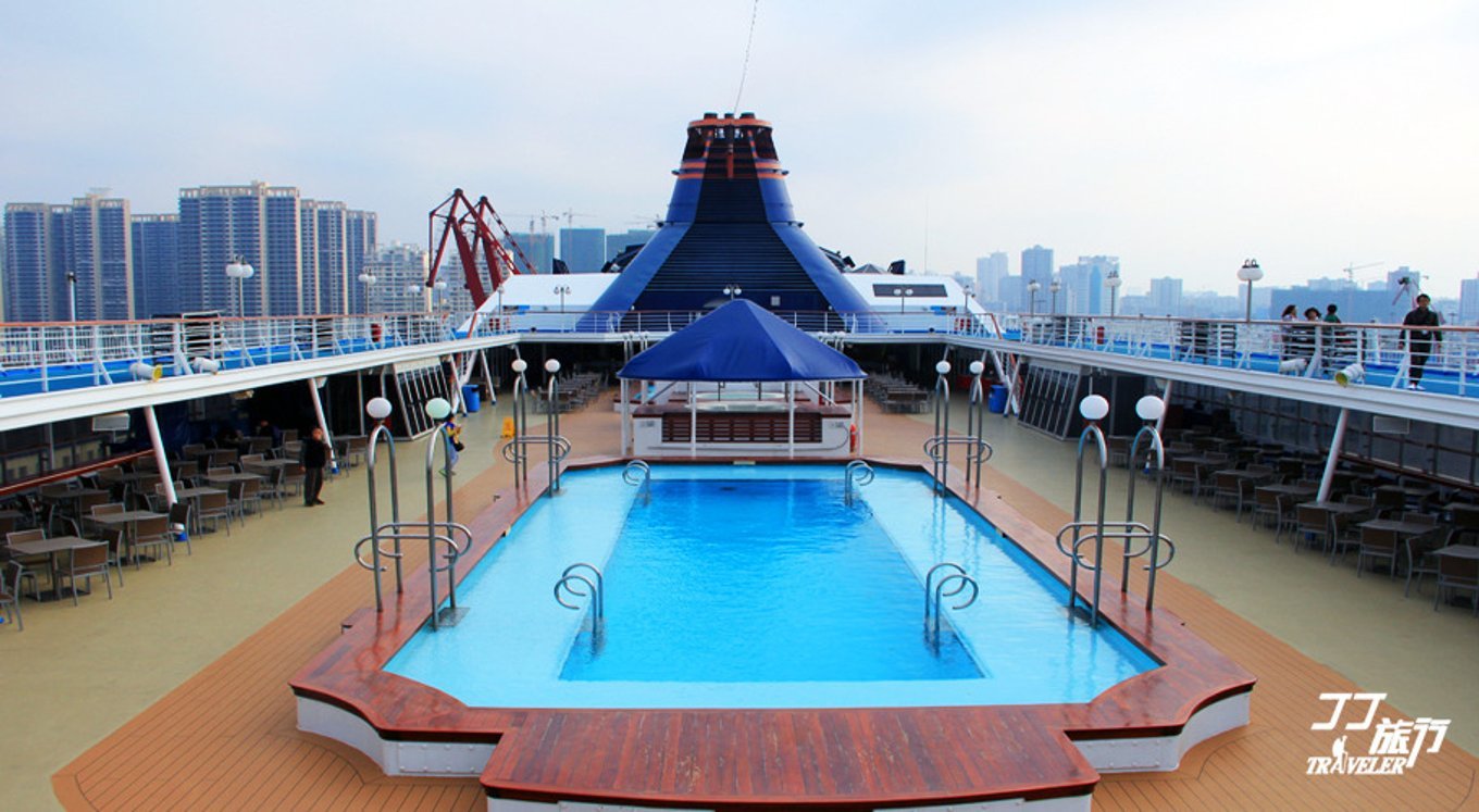 形容一个邮轮很豪华很大怎么说,不动声色可以形容美景吗