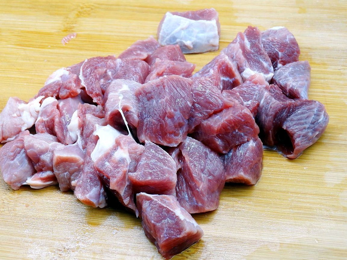 牛肉饺子很柴是什么原因,牛肉饺子馅儿怎么调才能鲜嫩