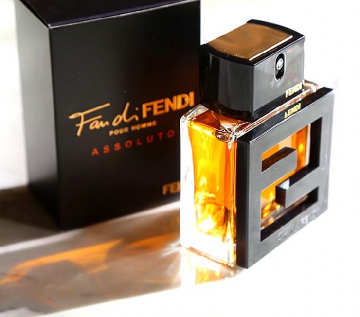 fendi奢潮穿搭,fendi经典时尚