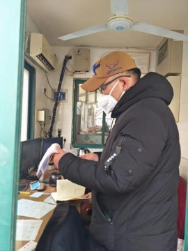 上海街道干部抗击疫情,上海抗击疫情党员冲在第一线